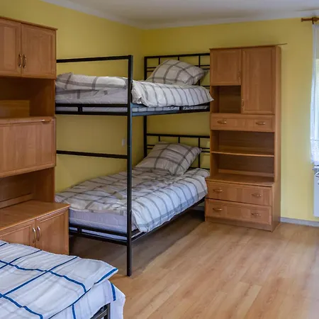 Za Miastem - Holiday home Bobrowniki